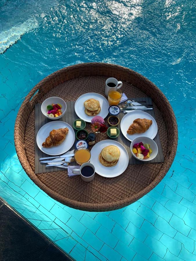 Shanti, Sitara Group Villa *